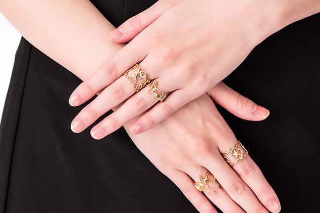 リンリン様オーダー作品　スワンとターキーの羽アクセサリー K16GOLD A PAIR OF LITTLE ANGELS – MagiCan